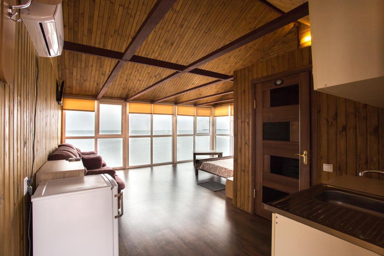 Б/О Pina Colada Hotel Ochakiv Ngoại thất bức ảnh